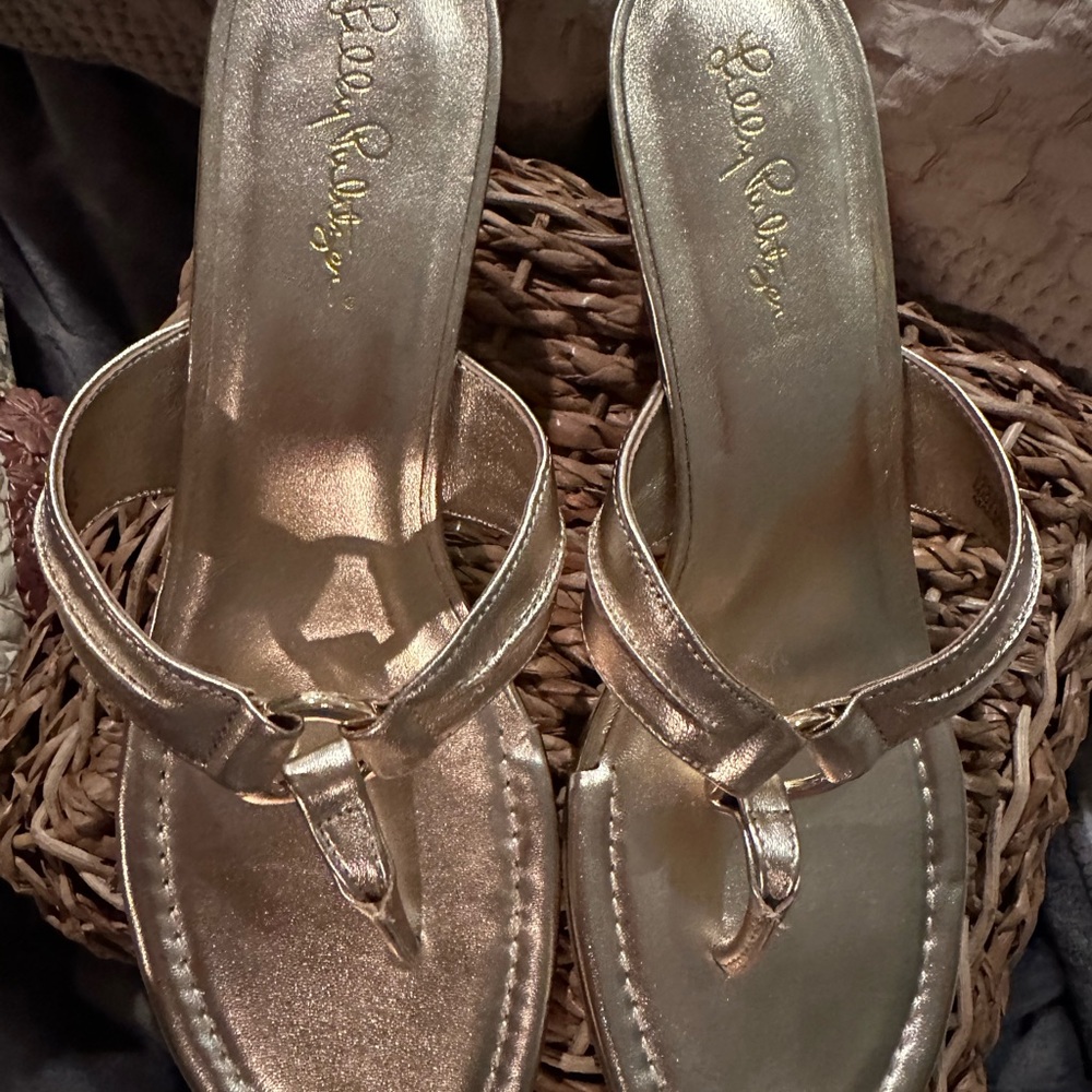 Lily Pulitzer gold sandals size 9.5